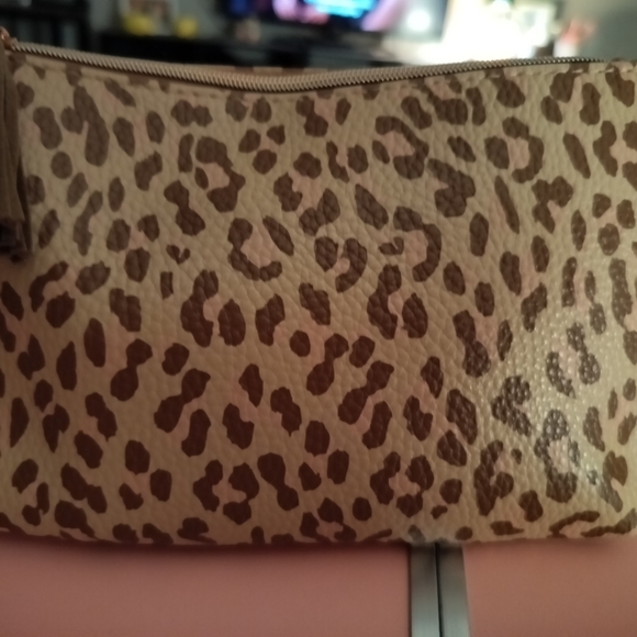 Makeup Bundle! - Picture 11 of 11